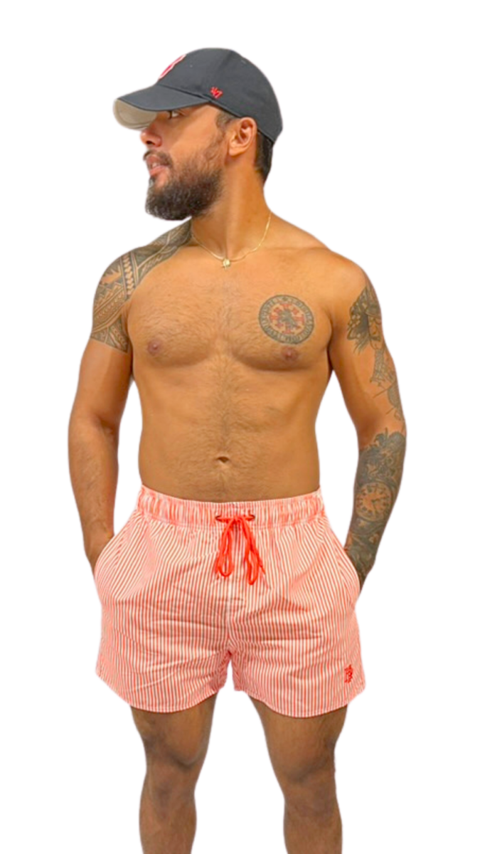 Short de bain homme corail à fines rayures – maillot de bain homme tendance été – Image 2